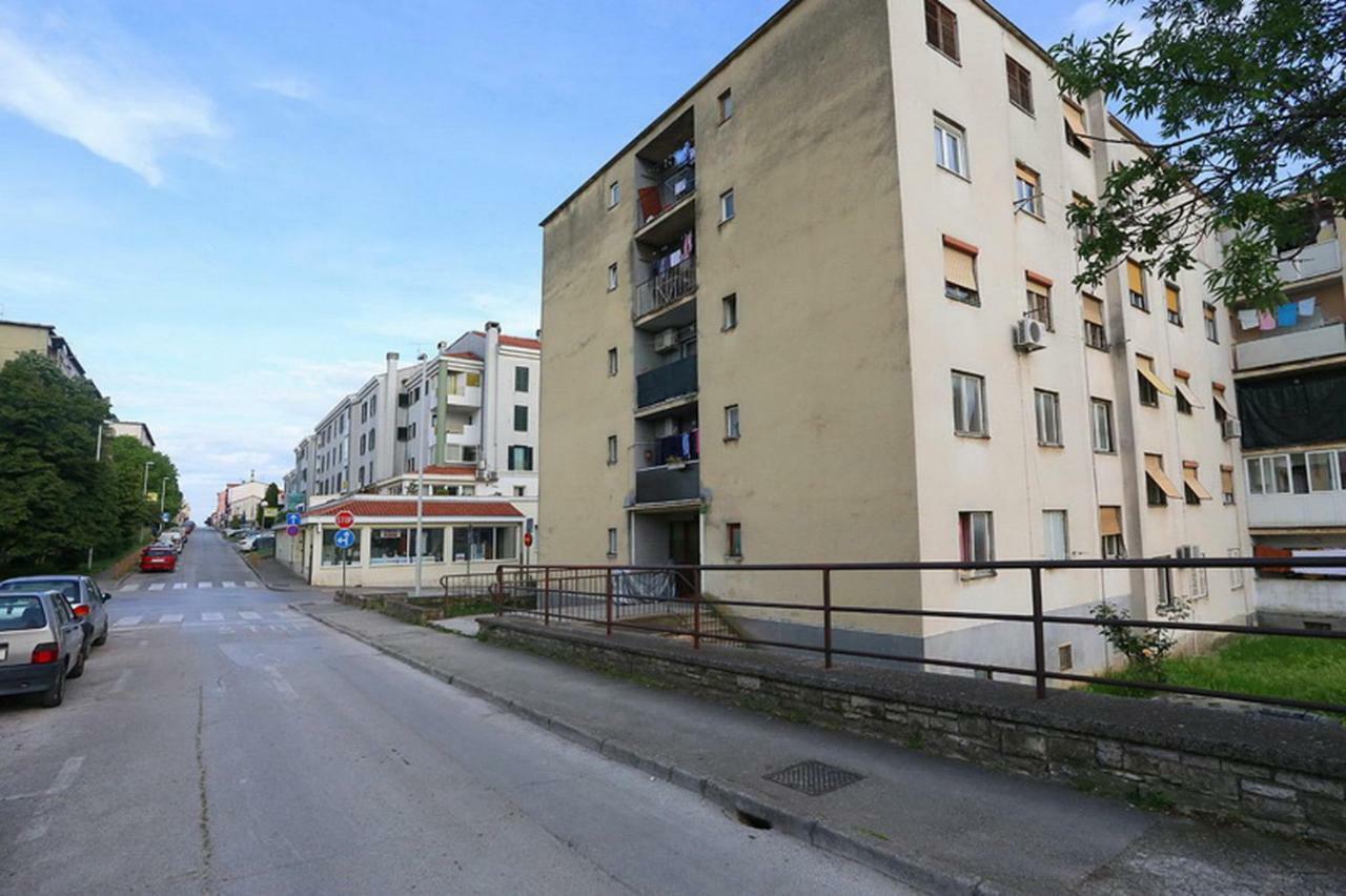 Apartment Anna With Free Private Parking Pula Exteriér fotografie