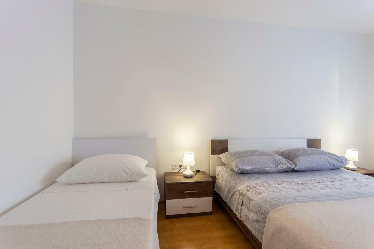 Apartment Anna With Free Private Parking Pula Exteriér fotografie